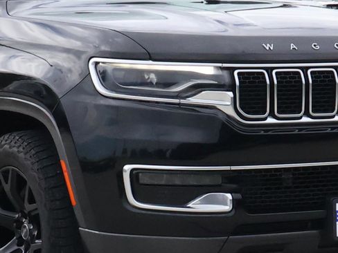 Used 2022 Jeep Wagoneer Series I w/ Premium Group I AWD/4WD image 8