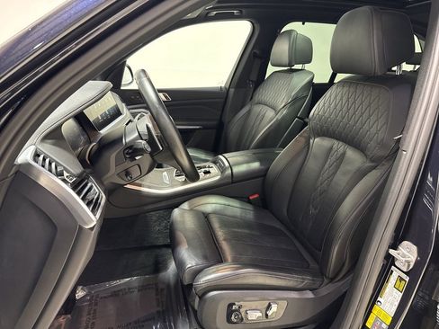 Used 2022 BMW X5 xDrive45e w/ M Sport Package image 11