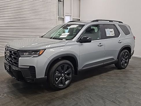 New 2026 Honda Pilot Sport image 4