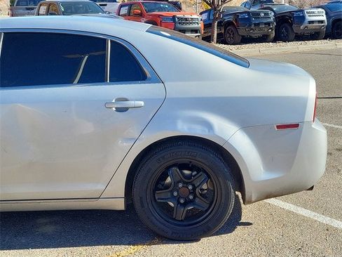 Used 2010 Chevrolet Malibu LT image 6