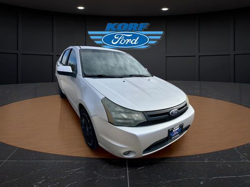 Used 2010 Ford Focus SES image 7