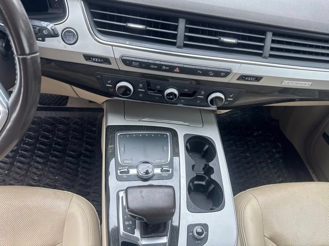Used 2018 Audi Q7 2.0T Premium Plus w/ Premium Plus Package AWD/4WD image 7