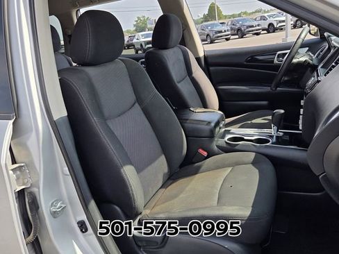 Used 2020 Nissan Pathfinder SV FWD image 17