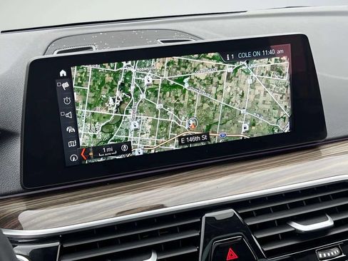 Used 2018 BMW 530e xDrive image 22