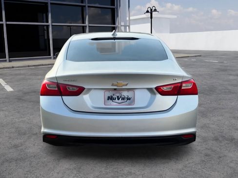 Used 2018 Chevrolet Malibu LT FWD image 6