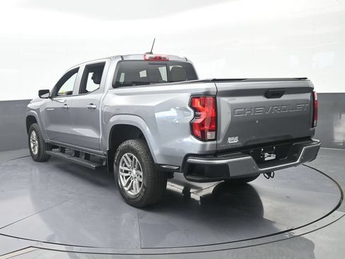Used 2025 Chevrolet Colorado LT RWD image 4