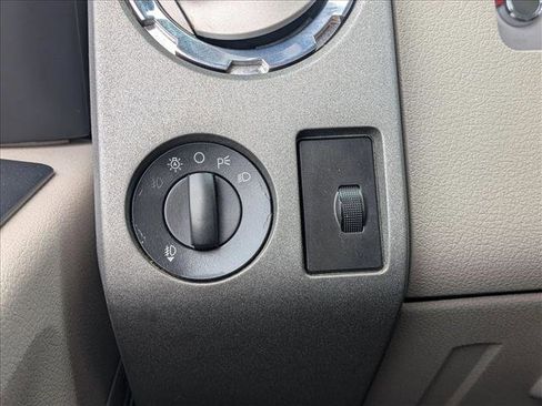 Used 2008 Ford F250 Lariat image 16