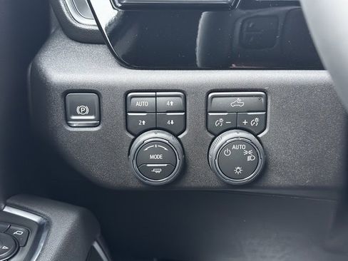 New 2026 Chevrolet Silverado 1500 LT image 30