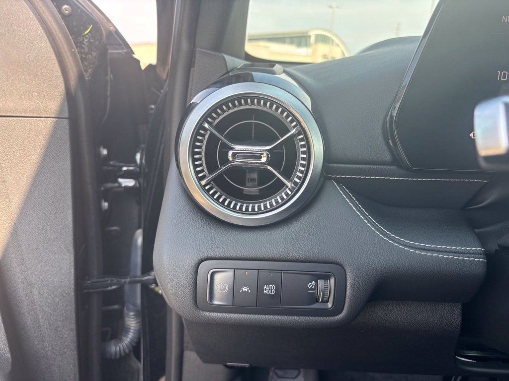 Used 2024 Chevrolet Blazer EV LT AWD/4WD image 20