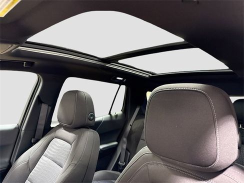 New 2026 Chevrolet Equinox LT w/ Midnight Edition image 25