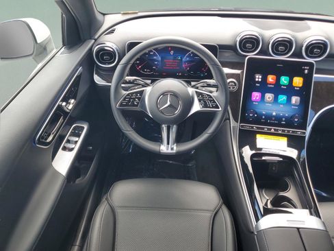 Certified 2025 Mercedes-Benz GLC 300 image 14