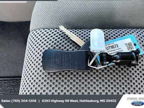 Used 2019 Nissan Frontier SV w/ Value Truck Package image 9