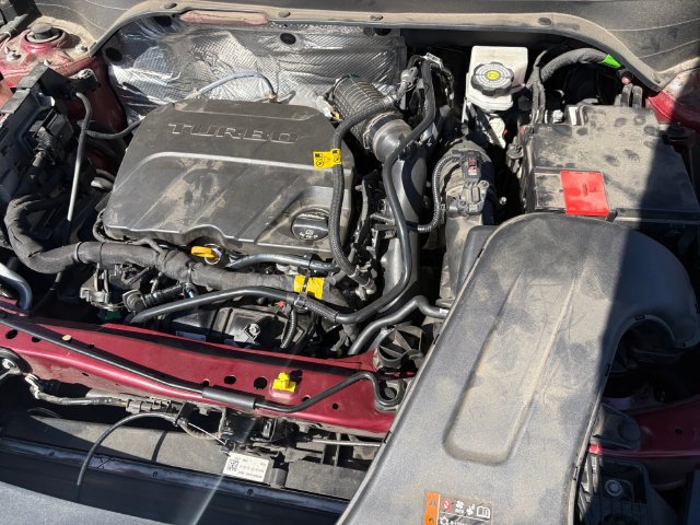 Used 2024 Chevrolet Trax LT FWD image 9