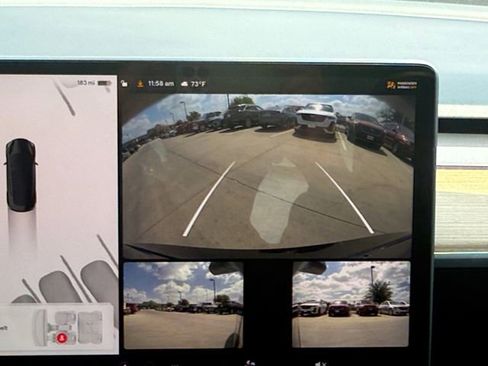 Used 2023 Tesla Model 3 Standard Range image 9