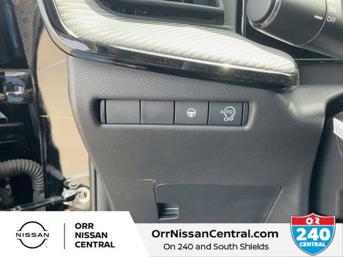 New 2026 Nissan Kicks SR FWD image 18