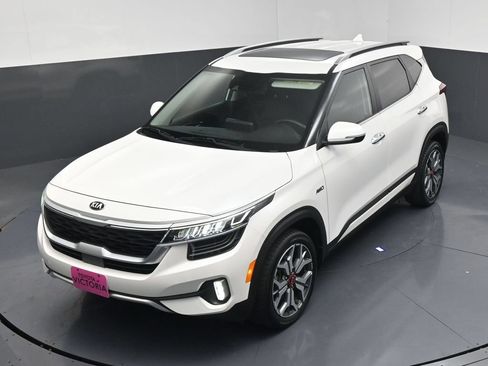 Used 2021 Kia Seltos SX w/ SX Sunroof Package AWD/4WD image 17