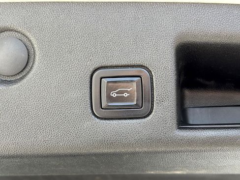 Used 2022 Chevrolet Equinox LT AWD/4WD image 8