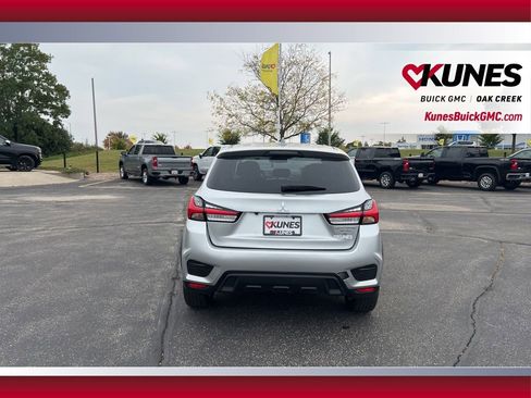 Used 2024 Mitsubishi Outlander Sport SE image 5