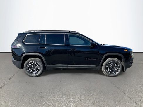 New 2026 Jeep Cherokee Laredo image 8