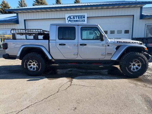 Used 2020 Jeep Gladiator Rubicon w/ Dual Top Group image 2