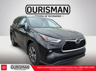 Used 2021 Toyota Highlander XLE video 1