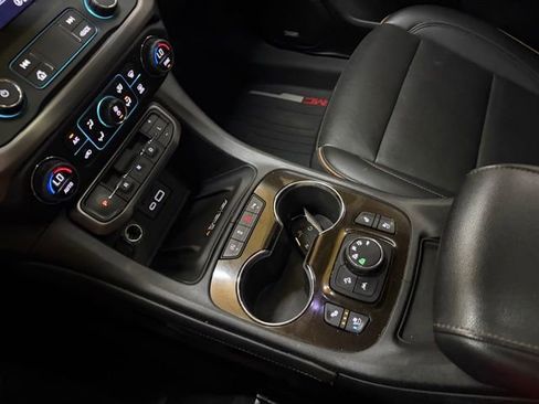 Used 2022 GMC Acadia AT4 w/ GMC Pro Grade Package AWD/4WD image 50