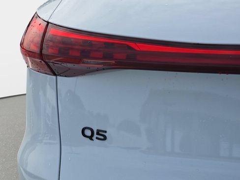 Certified 2025 Audi Q5 Premium Plus w/ Premium Plus AWD/4WD image 26