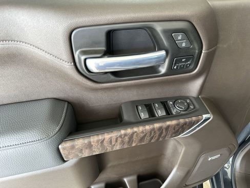 Used 2021 GMC Sierra 1500 Denali w/ Denali Ultimate Package AWD/4WD image 11