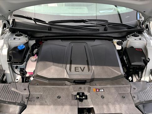 Certified 2026 Hyundai Ioniq 5 Limited RWD image 31