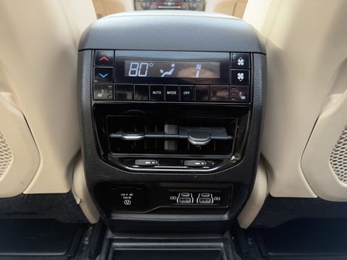 Used 2022 Jeep Grand Cherokee L Limited w/ Trailer Tow Group (B) image 20