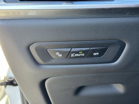 Used 2024 BMW X5 xDrive40i w/ Premium Package image 33