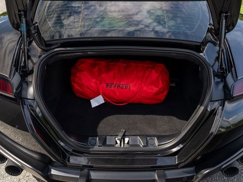 Certified 2022 Ferrari Roma image 16