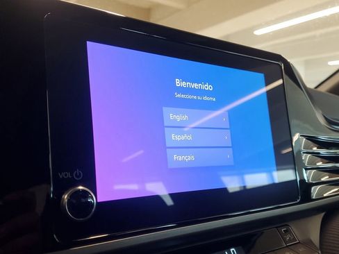 Certified 2025 Toyota Camry SE image 25