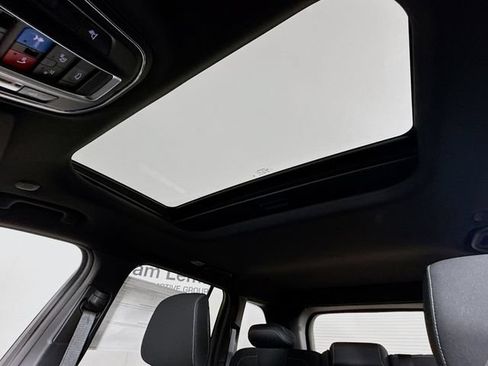 New 2025 Jeep Grand Cherokee Laredo X w/ Luxury Tech Group I AWD/4WD image 21