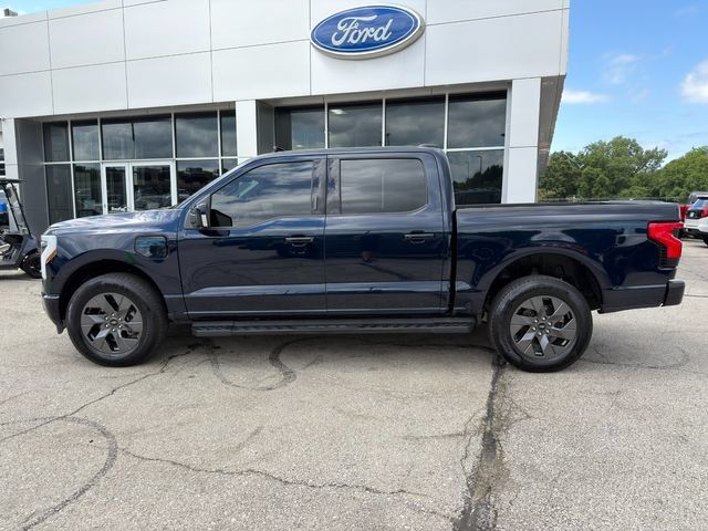 Used 2024 Ford F150 Lightning Lariat AWD/4WD image 4