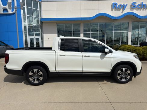 Used 2018 Honda Ridgeline RTL-T image 4