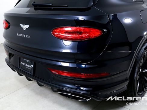 Used 2023 Bentley Bentayga Speed AWD/4WD image 40