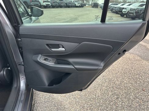 New 2026 Nissan Sentra SR w/ SR Premium Package FWD image 17