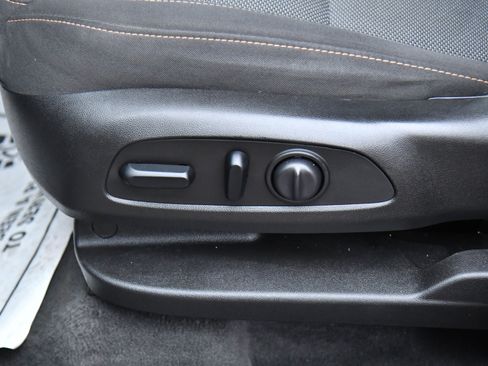 Used 2019 Chevrolet Traverse LT w/ LPO, Floor Liner Package image 17