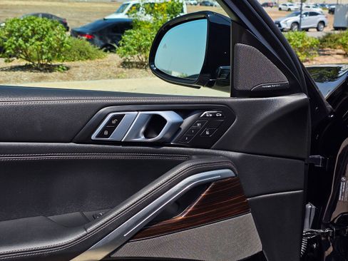 Used 2025 BMW X6 xDrive40i image 19