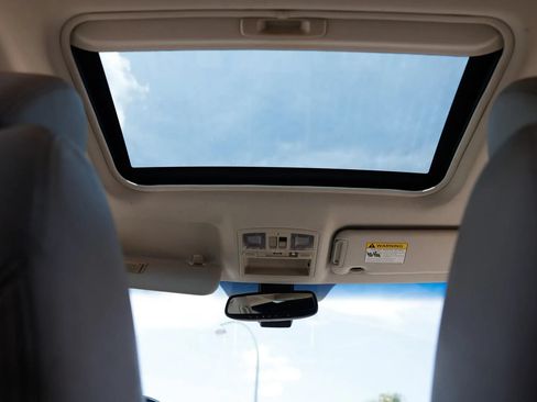 Used 2011 MAZDA CX-9 Grand Touring w/ Moonroof & Bose Audio Pkg FWD image 13