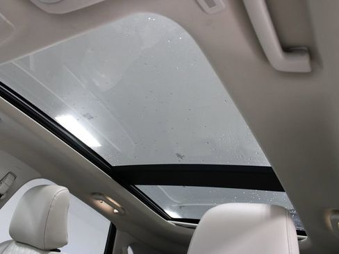 Used 2022 Ford Edge SE w/ Black Appearance Package image 38