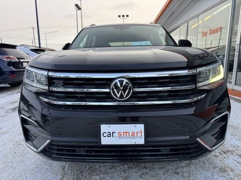 Used 2021 Volkswagen Atlas SE w/ Panoramic Sunroof Package image 2