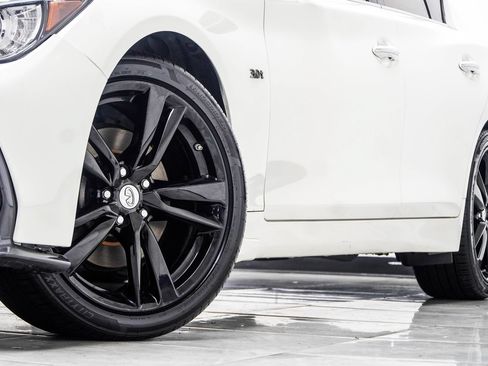 Used 2019 INFINITI Q50 Signature Edition AWD/4WD image 3