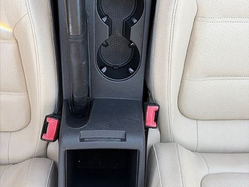 Used 2011 Volkswagen Jetta SEL FWD image 22