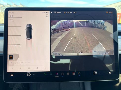 Used 2023 Tesla Model 3 Standard Range image 16