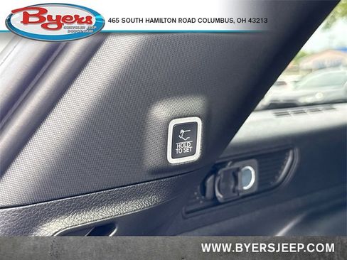 New 2025 Jeep Grand Cherokee Altitude image 32