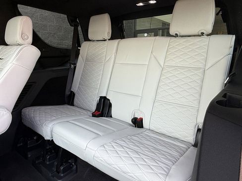 Certified 2025 Cadillac Escalade Sport Platinum image 15