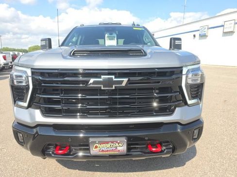 Used 2025 Chevrolet Silverado 3500 LT w/ Trail Boss Package AWD/4WD image 8