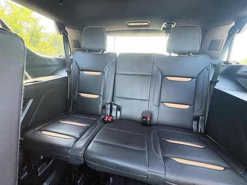 Used 2023 GMC Yukon AT4 AWD/4WD image 60